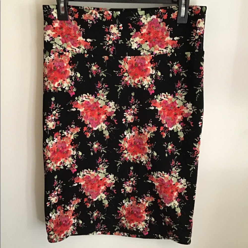 Lularoe Cassie skirt